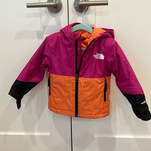 Toddler girls 2T North Face winter ski coat in pink & orange